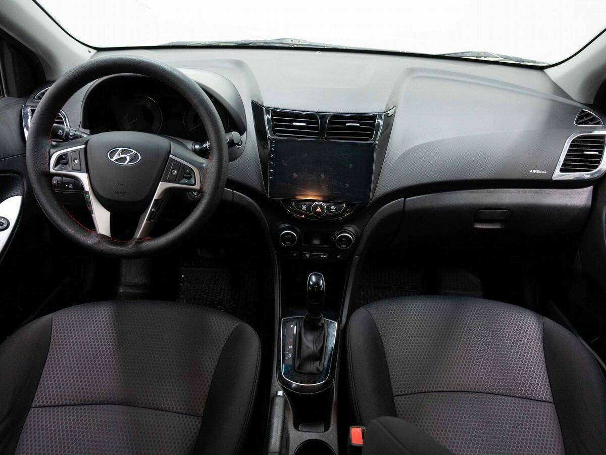 Купить Hyundai Solaris, 2016, 138 787 км, фото №13