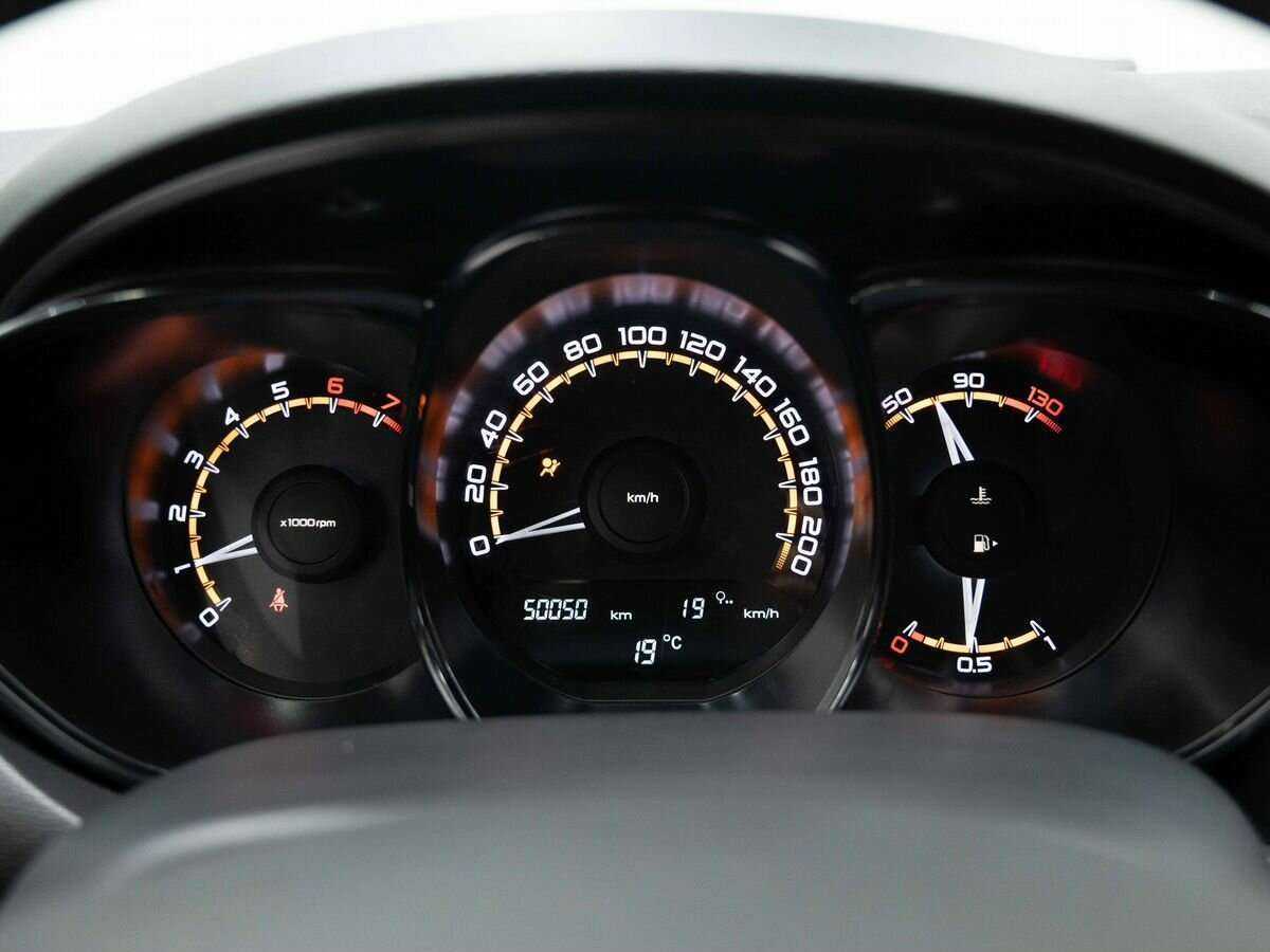 Купить Lada (ВАЗ) Vesta SW, 2020, 50 000 км, фото №17