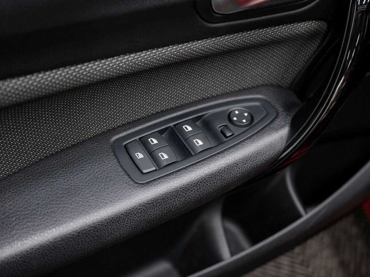 Купить BMW 1 серии 118i, 2016, 121 000 км, фото №15