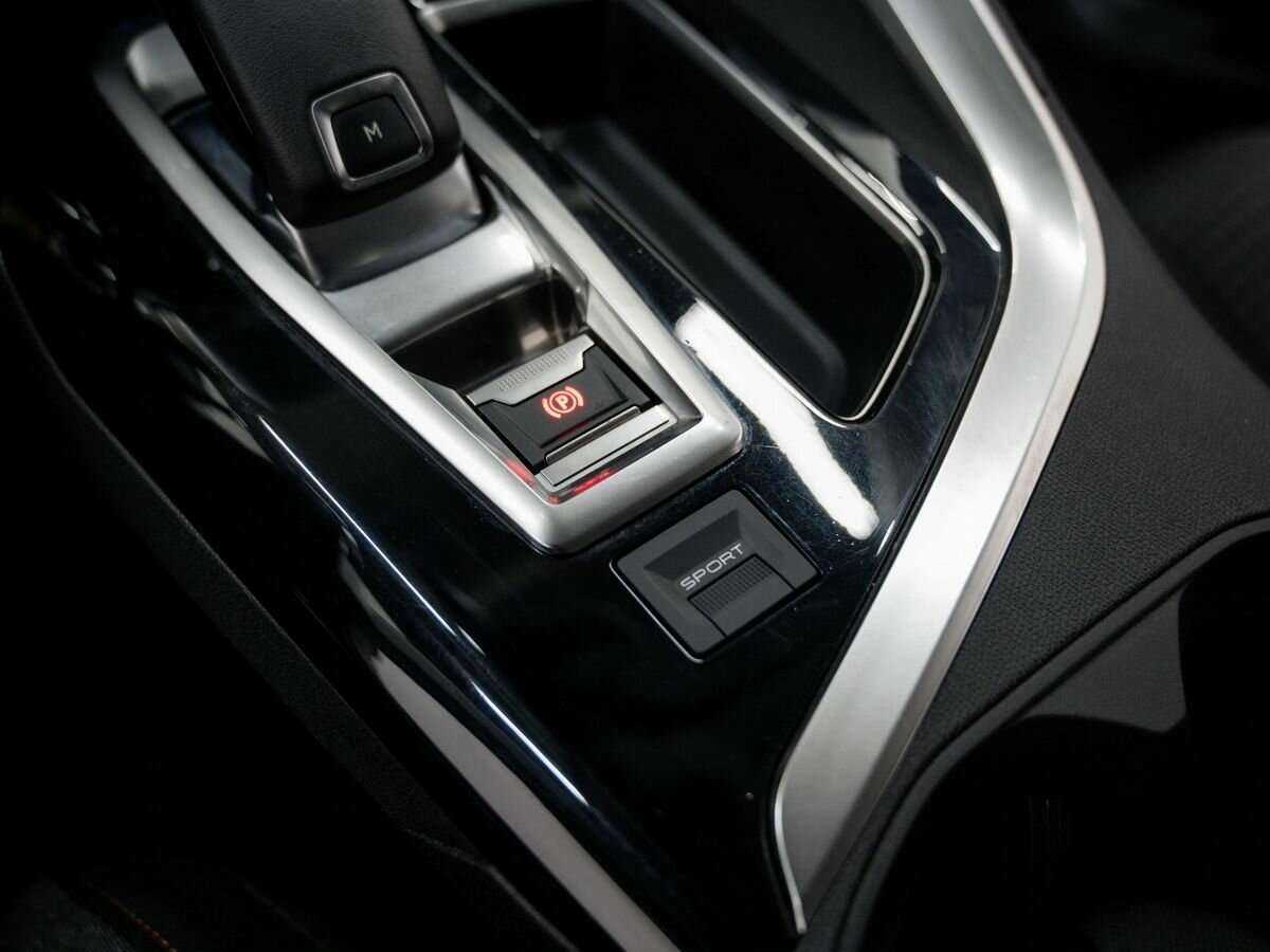 Купить Peugeot 3008, 2018, 55 000 км, фото №17