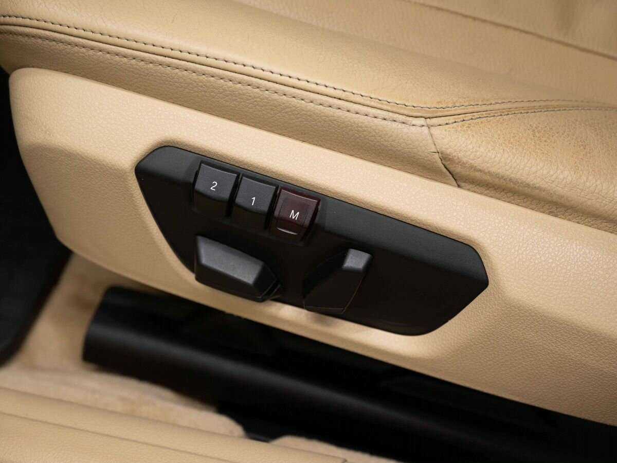 Купить BMW 3 серии 328i, 2012, 220 957 км, фото №21