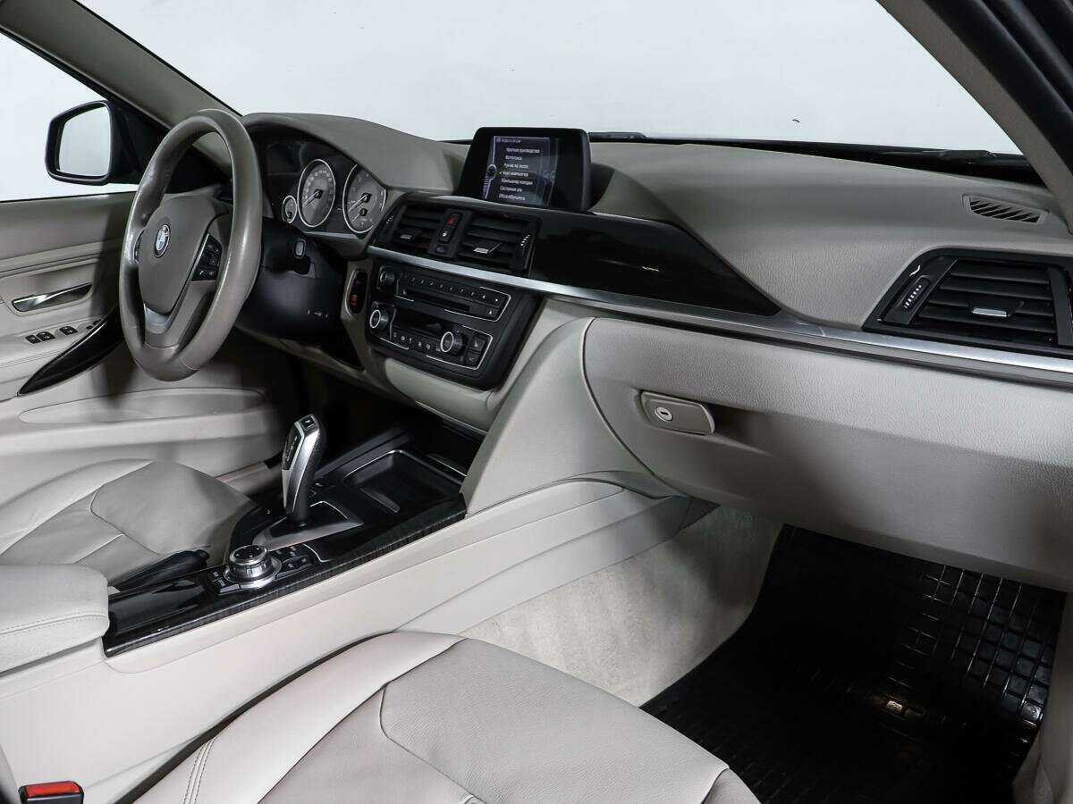 Купить BMW 3 серии 320i, 2012, 105 153 км, фото №9