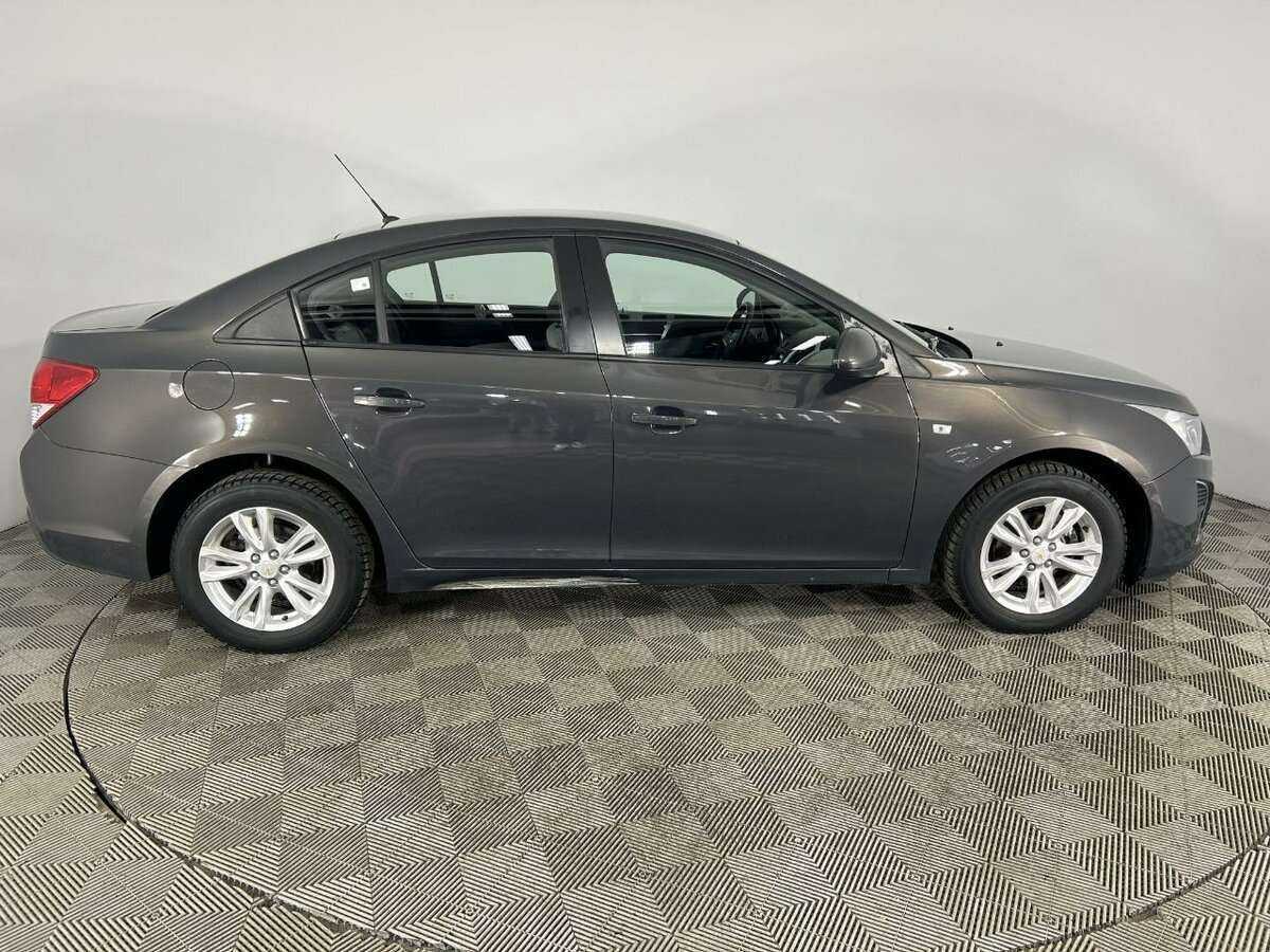 Купить Chevrolet Cruze, 2013, 118 892 км, фото №4