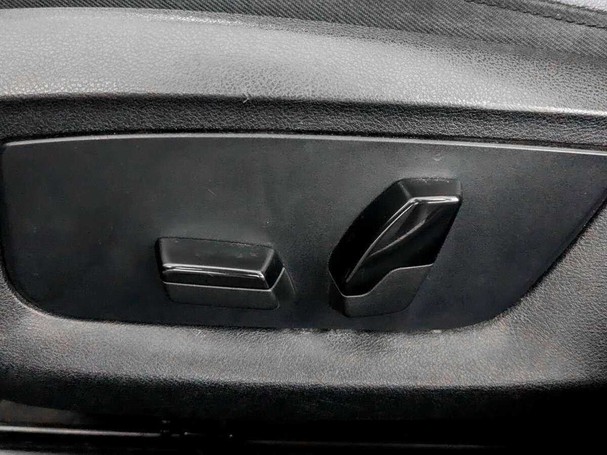 Купить BMW 5 серии 520i, 2018, 212 355 км, фото №16