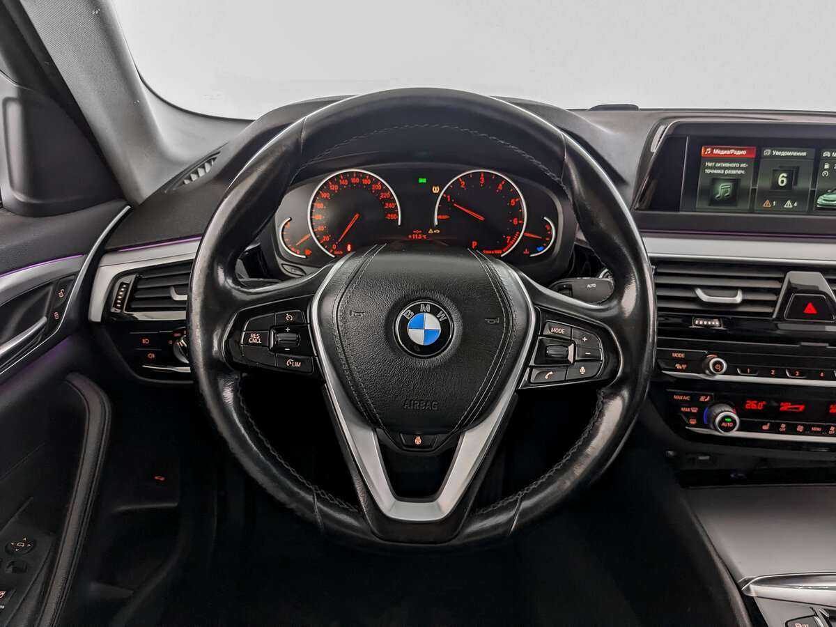 Купить BMW 5 серии 520i, 2018, 212 355 км, фото №17