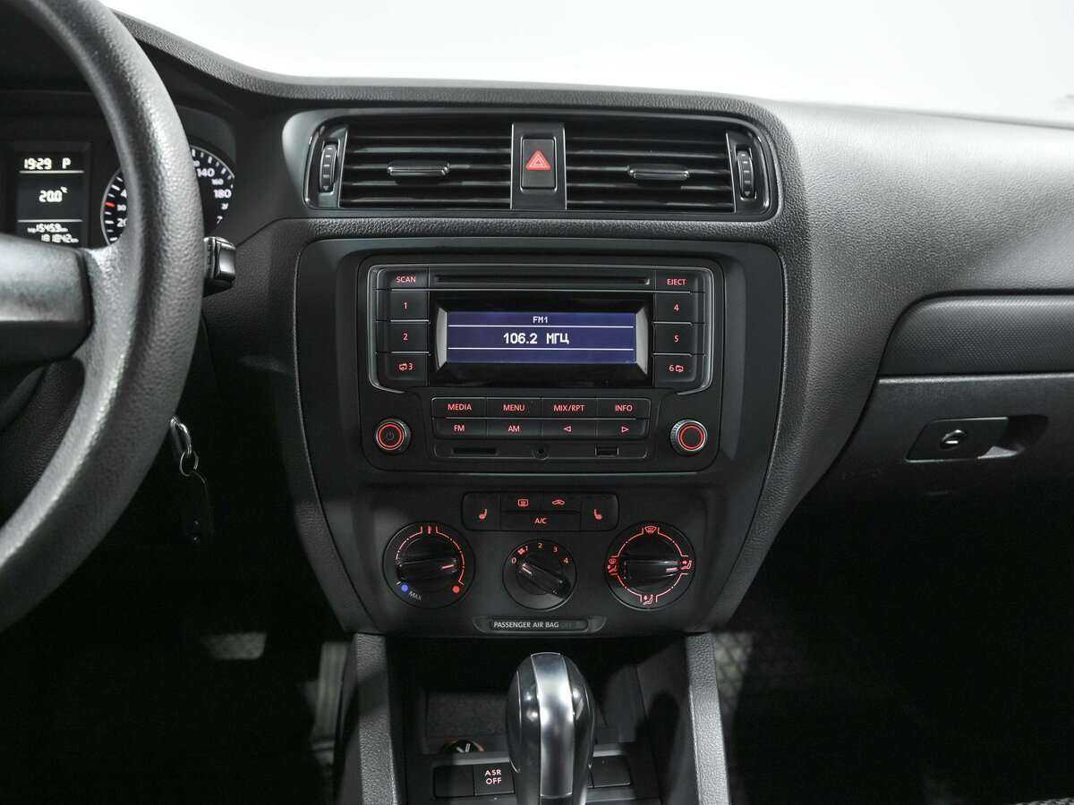 Купить Volkswagen Jetta, 2013, 182 000 км, фото №10