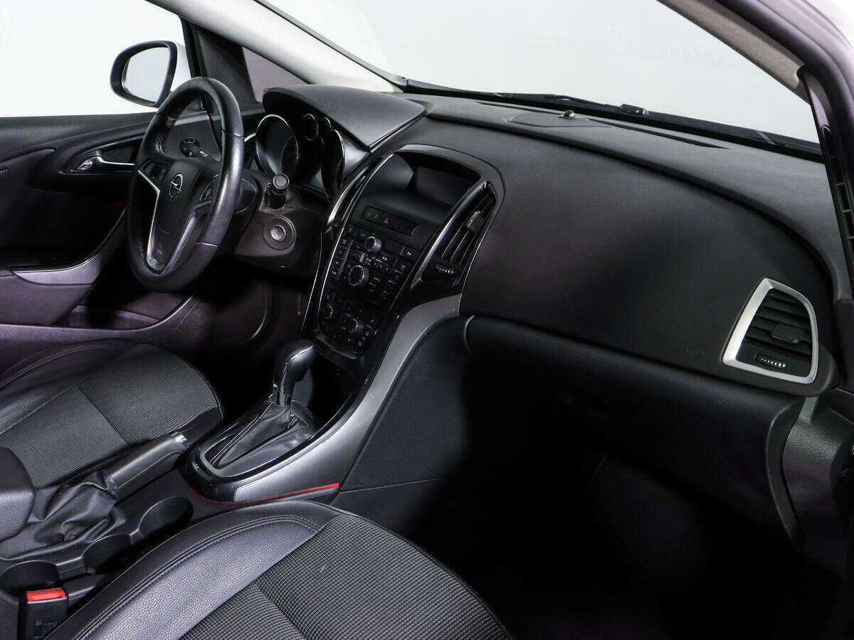 Купить Opel Astra, 2013, 98 000 км, фото №9