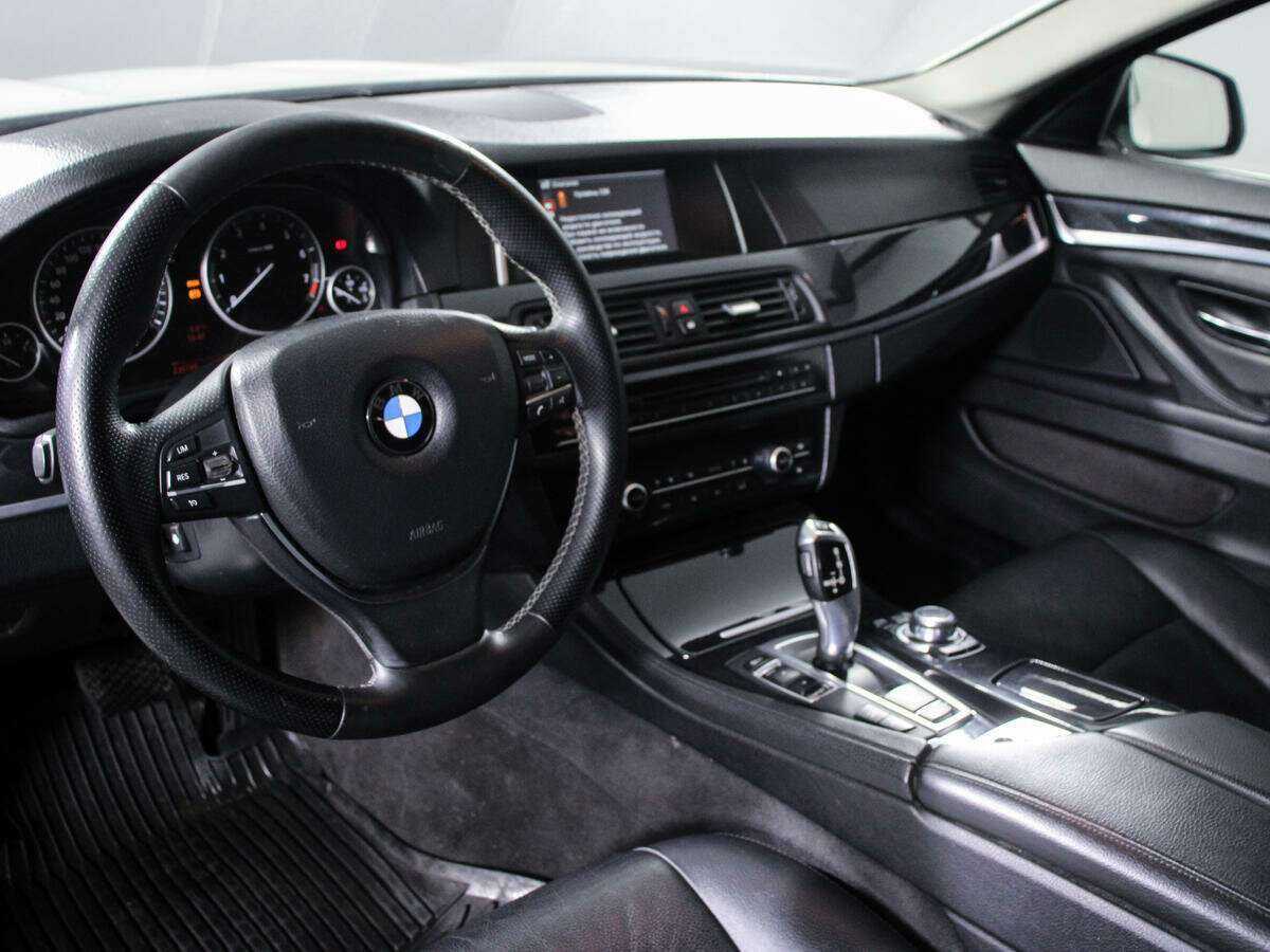 Купить BMW 5 серии 528i xDrive, 2013, 235 185 км, фото №8