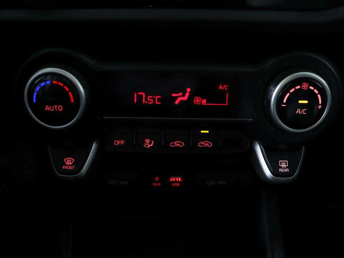 Купить Kia Rio, 2020, 54 000 км, фото №17