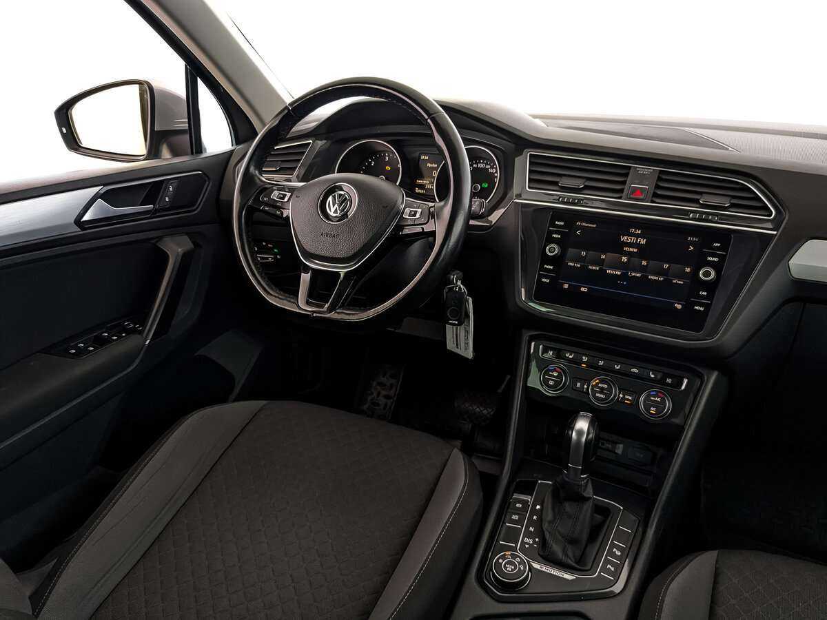 Купить Volkswagen Tiguan, 2017, 107 684 км, фото №21