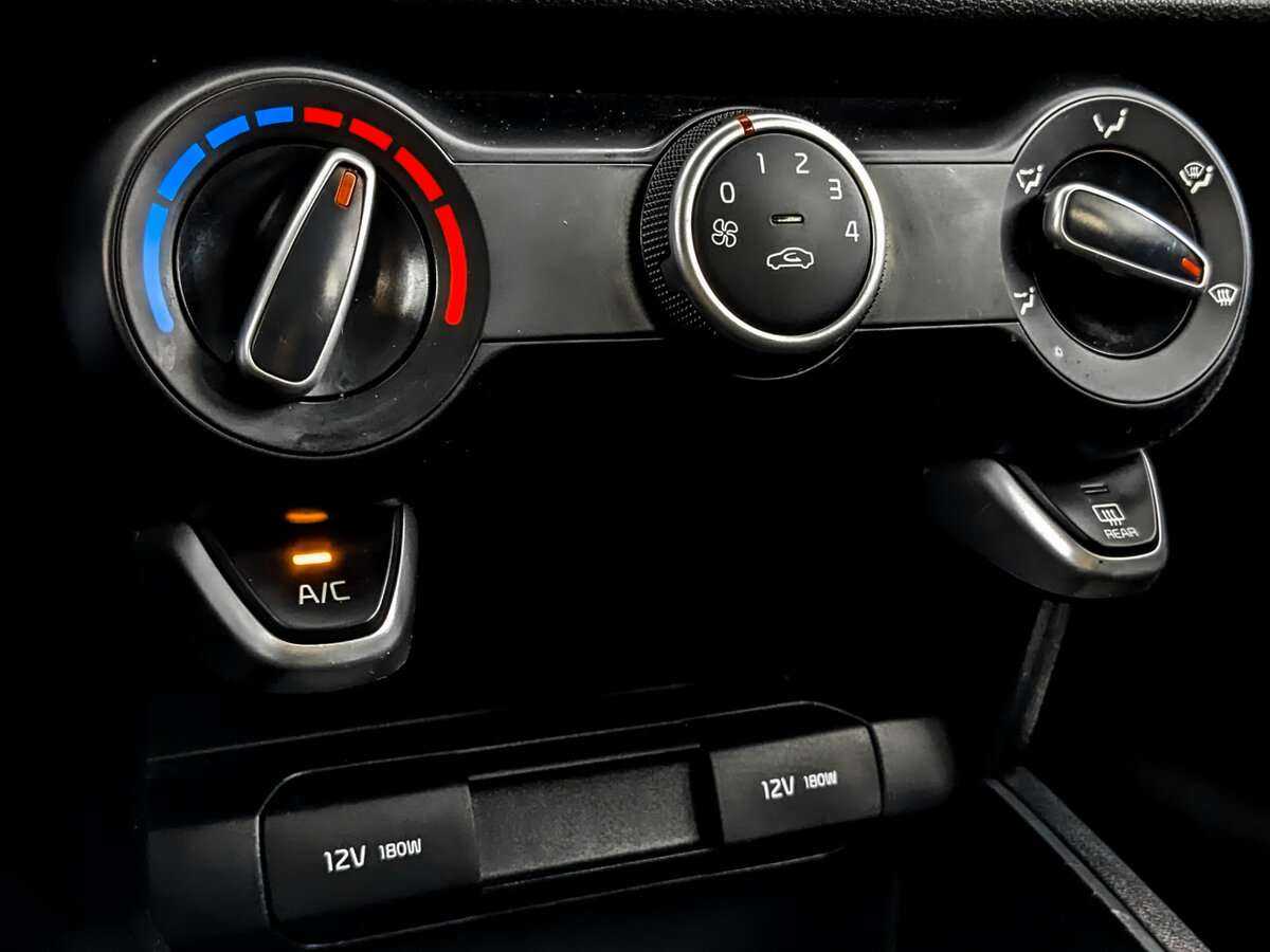 Купить Kia Rio, 2021, 61 000 км, фото №25