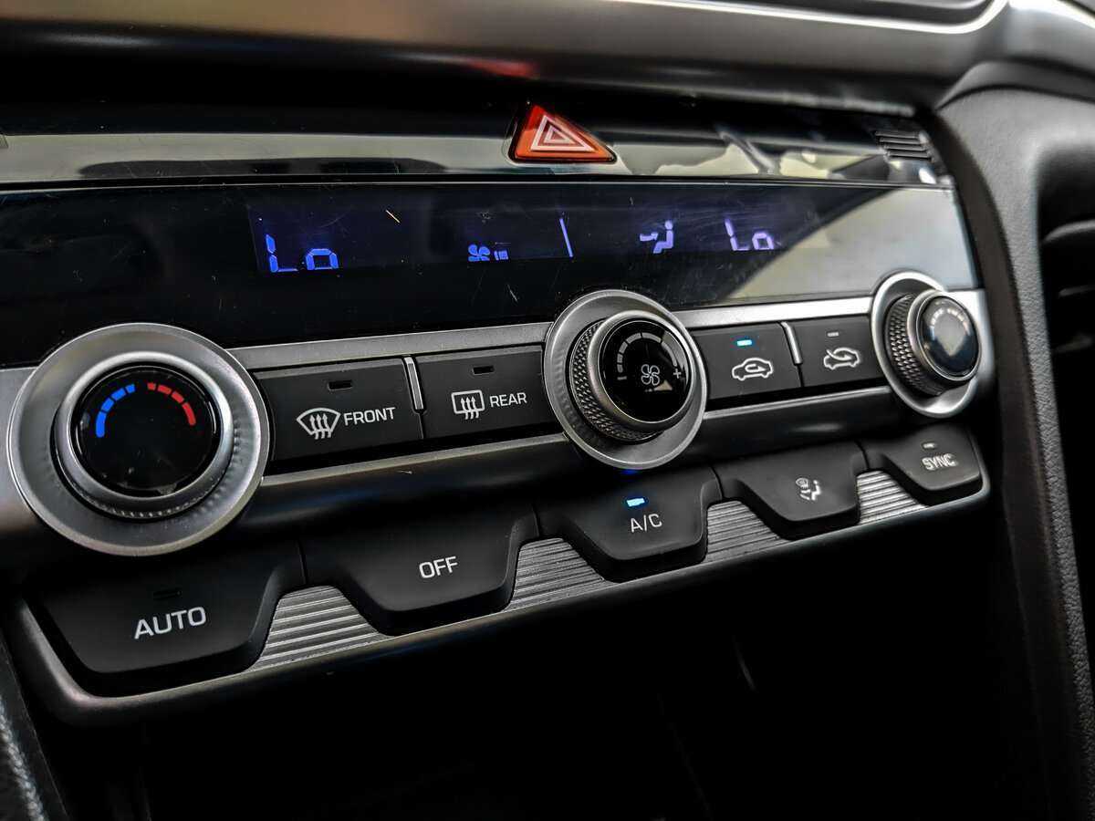 Купить Hyundai Elantra, 2020, 47 943 км, фото №21