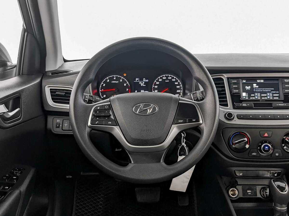 Купить Hyundai Solaris, 2021, 56 635 км, фото №17