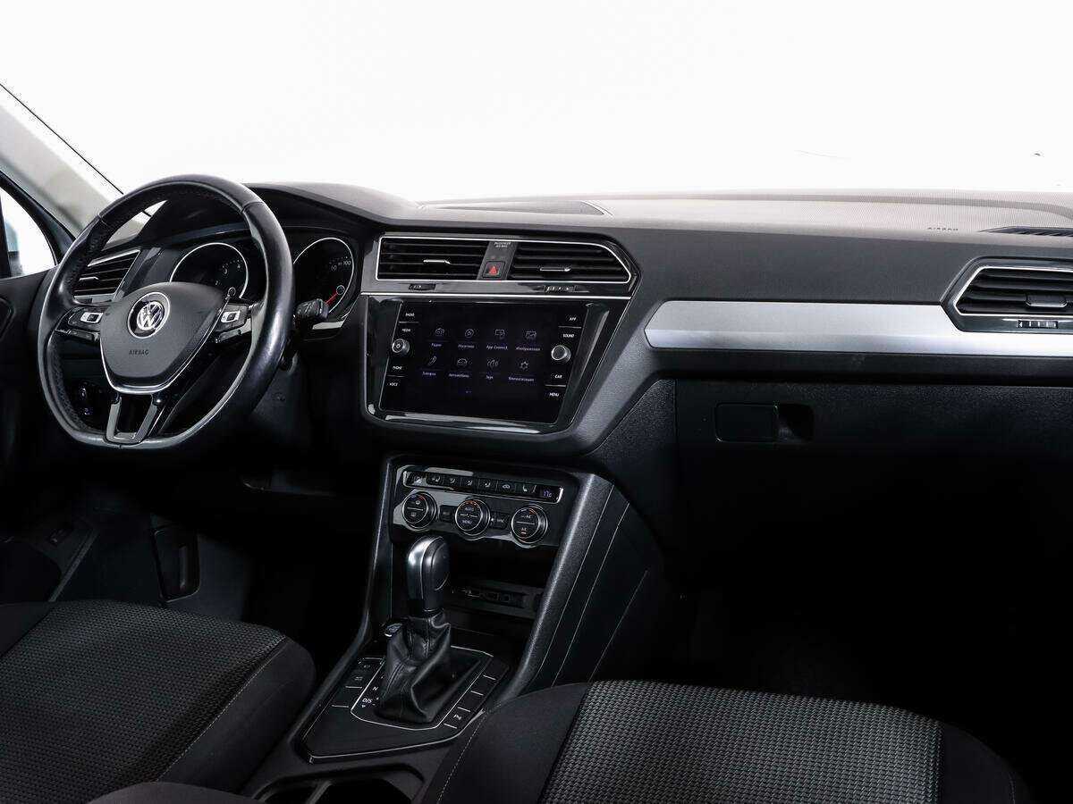 Купить Volkswagen Tiguan L, 2020, 89 700 км, фото №9