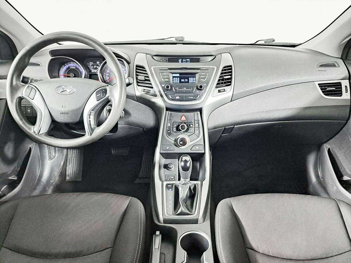 Купить Hyundai Elantra, 2015, 122 000 км, фото №12