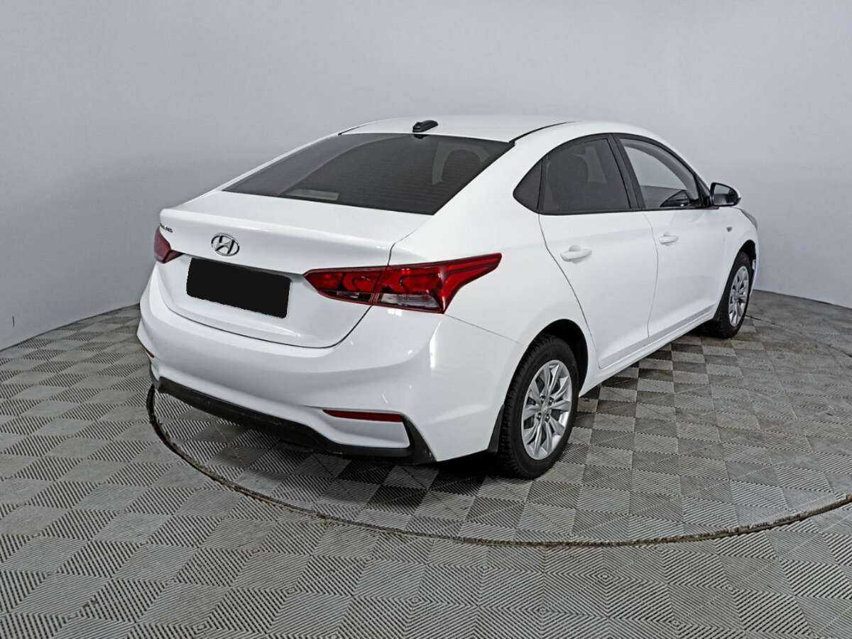 Купить Hyundai Solaris, 2017, 157 403 км, фото №5