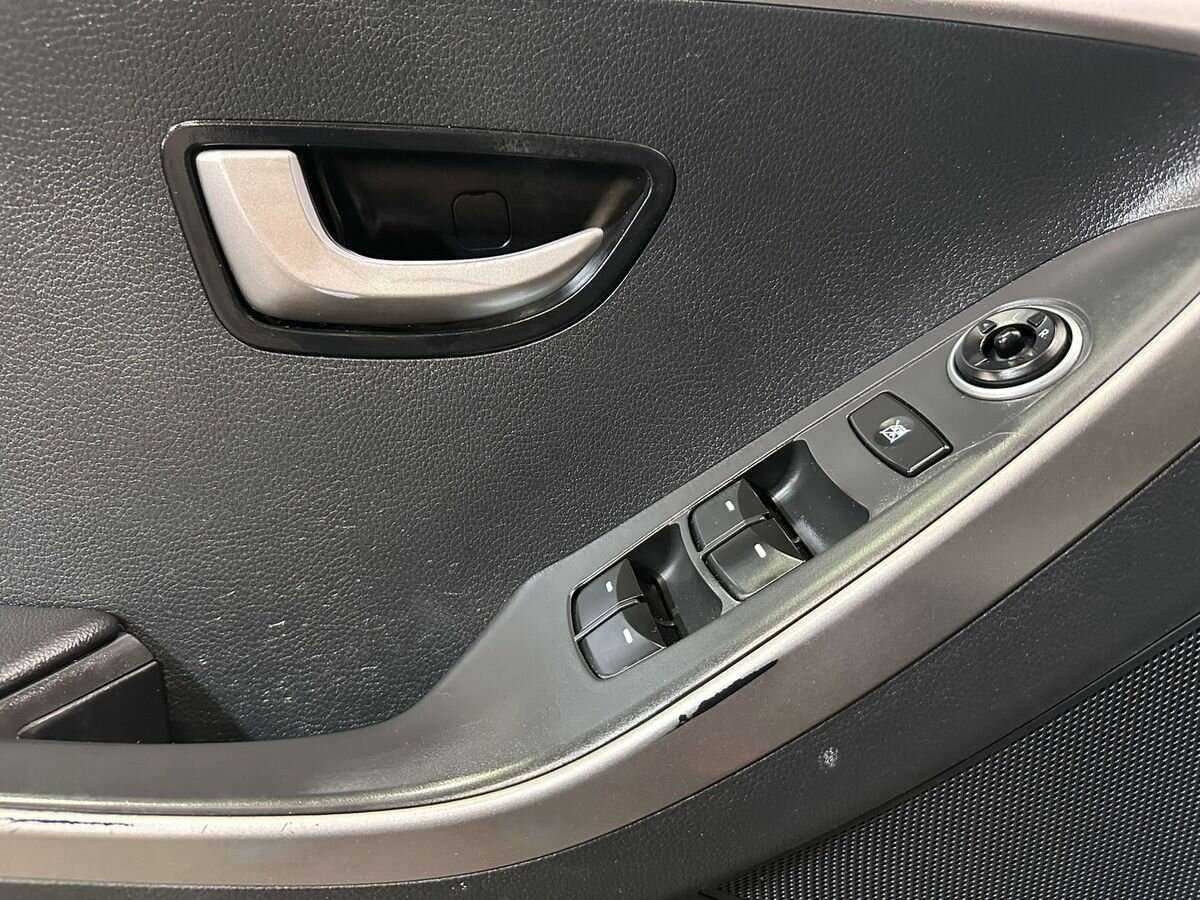 Купить Hyundai i30, 2012, 229 547 км, фото №14