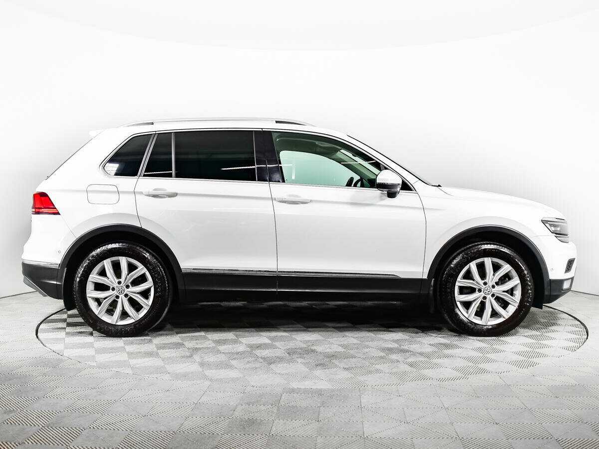Купить Volkswagen Tiguan, 2017, 122 791 км, фото №4