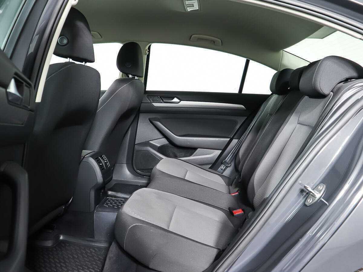 Купить Volkswagen Passat, 2017, 113 460 км, фото №11