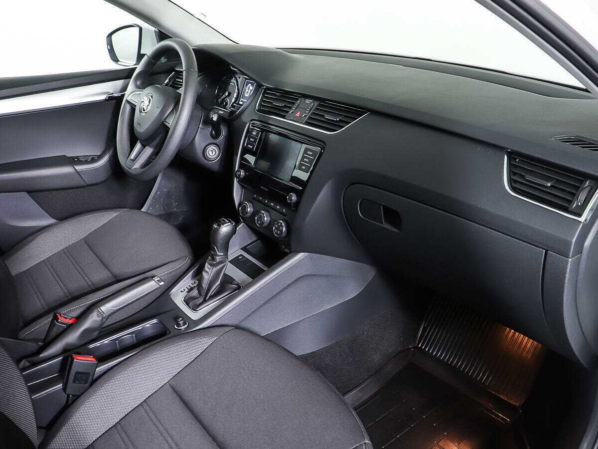 Купить Skoda Octavia, 2018, 38 826 км, фото №9