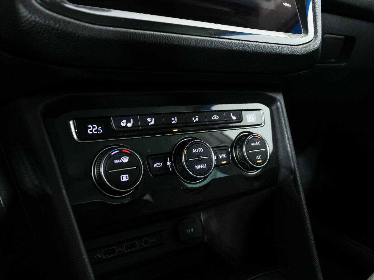 Купить Volkswagen Tiguan, 2019, 82 778 км, фото №17