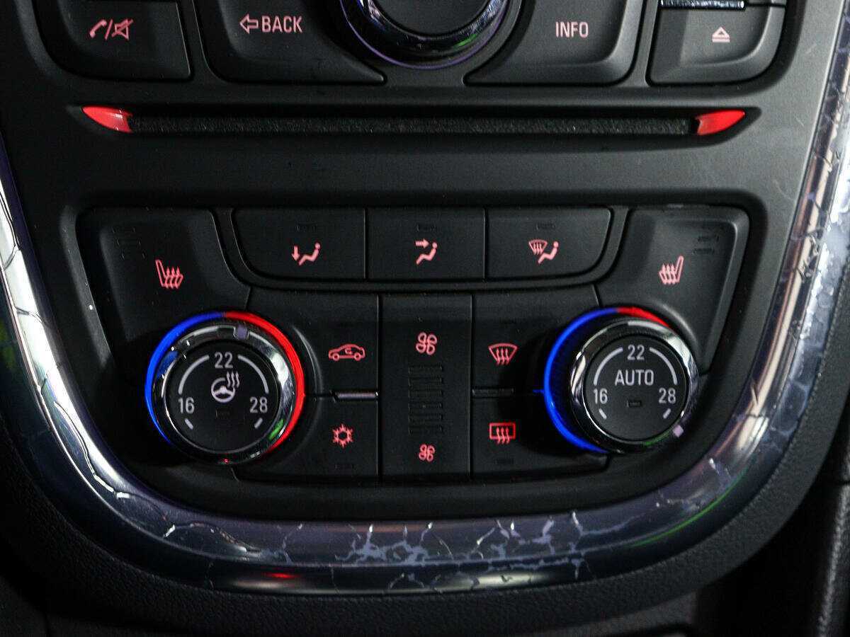 Купить Opel Mokka, 2014, 111 800 км, фото №19