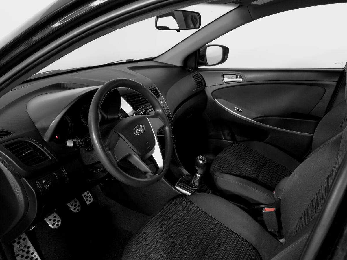 Купить Hyundai Solaris, 2016, 156 651 км, фото №15