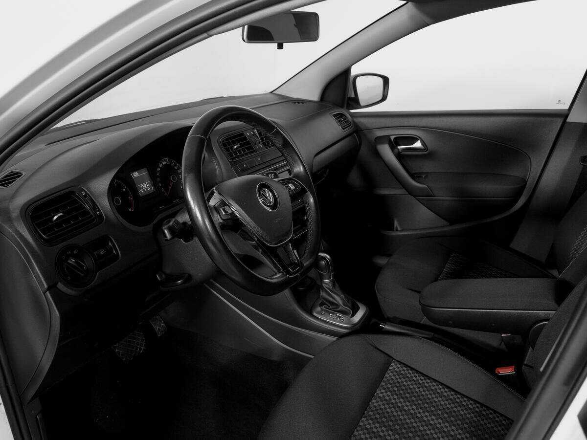 Купить Volkswagen Polo, 2017, 77 025 км, фото №15