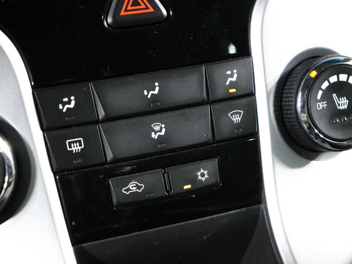 Купить Chevrolet Cruze, 2012, 94 882 км, фото №15