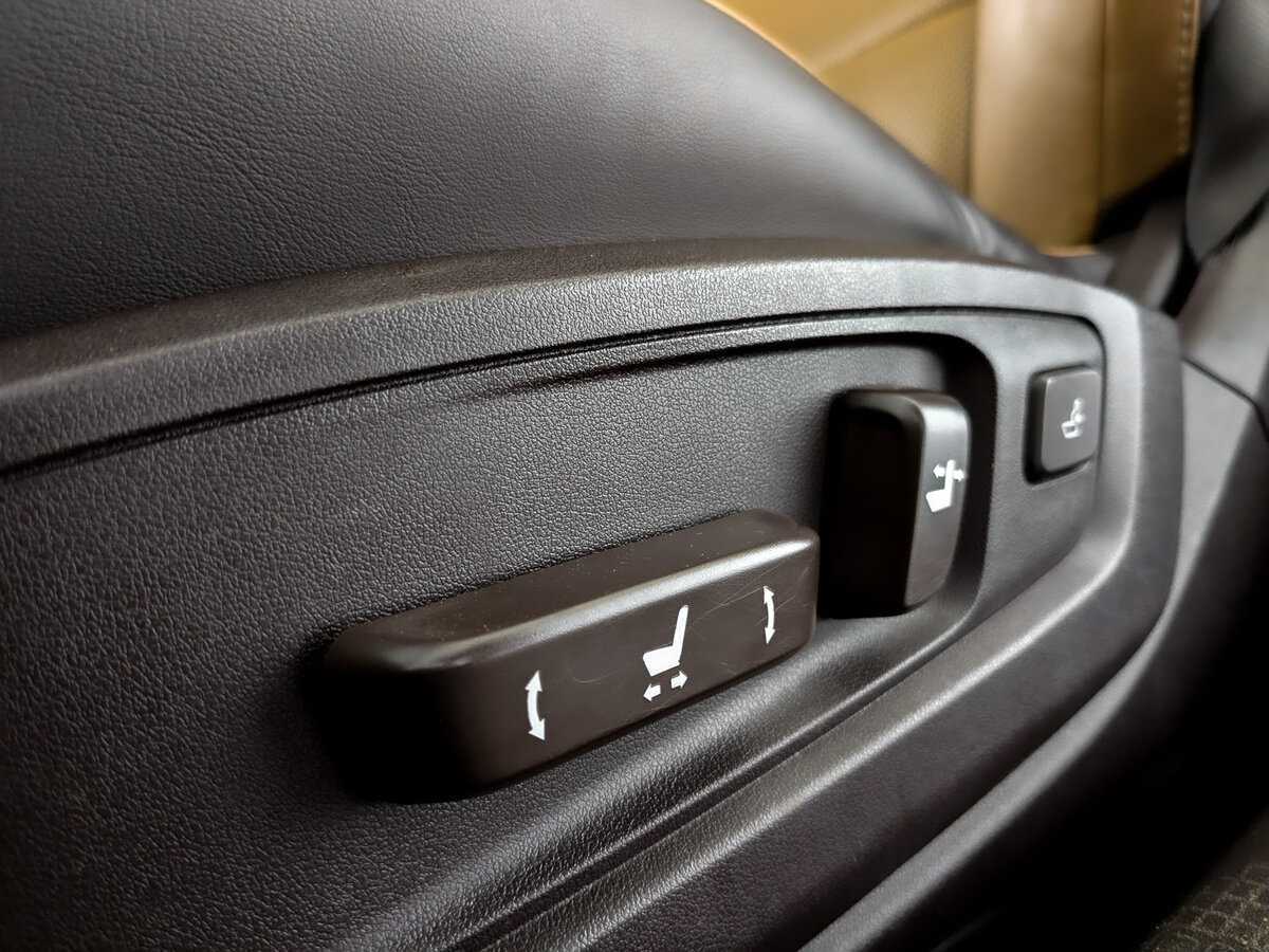 Купить Lexus ES 200, 2017, 95 991 км, фото №17