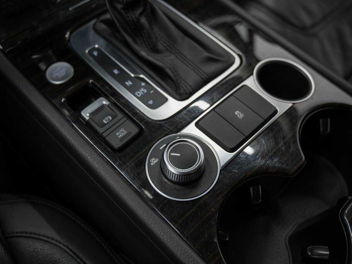 Купить Volkswagen Touareg, 2016, 151 040 км, фото №19