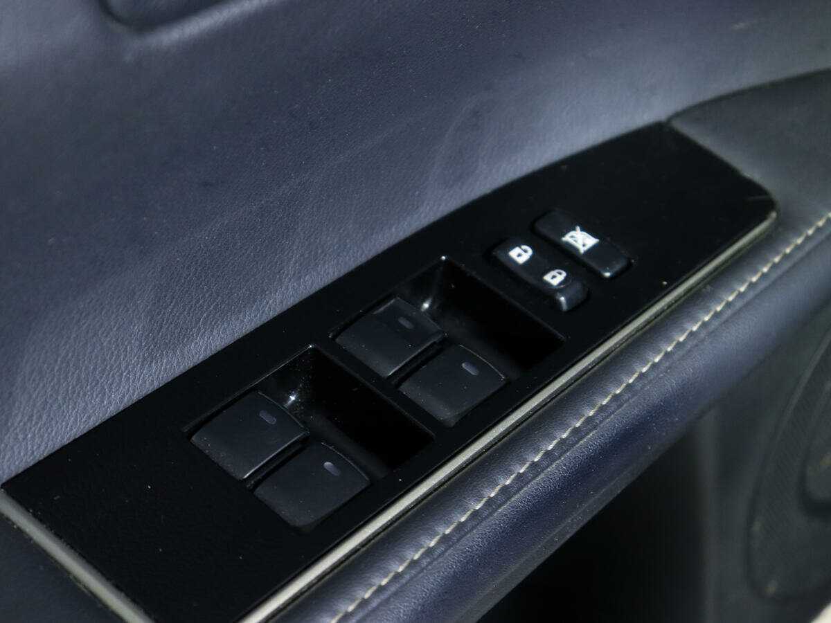 Купить Lexus ES 200, 2016, 123 000 км, фото №18