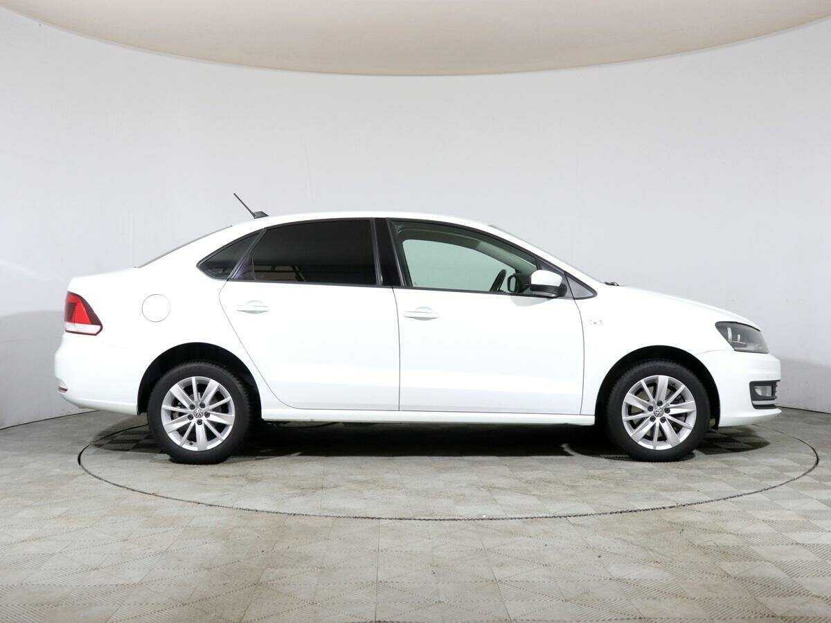 Купить Volkswagen Polo, 2017, 152 779 км, фото №4