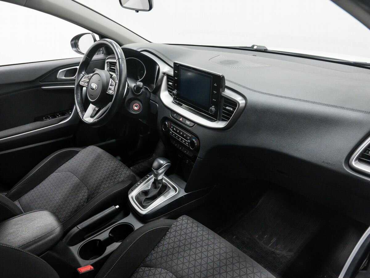 Купить Kia Ceed, 2020, 56 000 км, фото №9