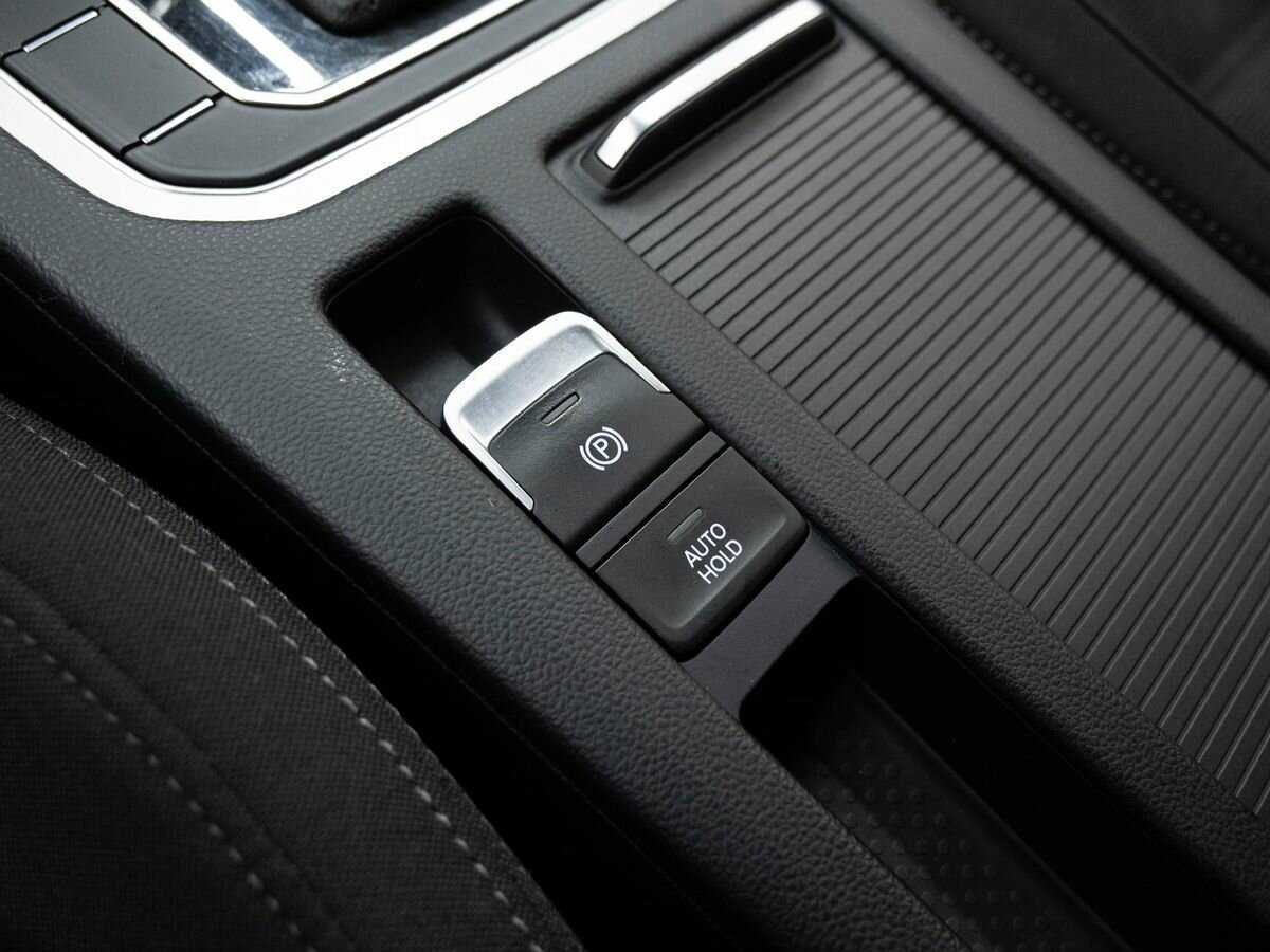 Купить Volkswagen Passat, 2018, 225 564 км, фото №17