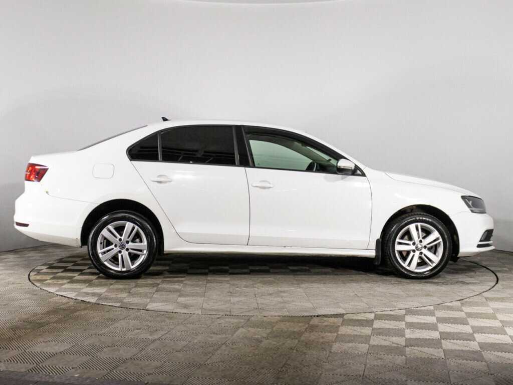 Купить Volkswagen Jetta, 2017, 210 180 км, фото №4