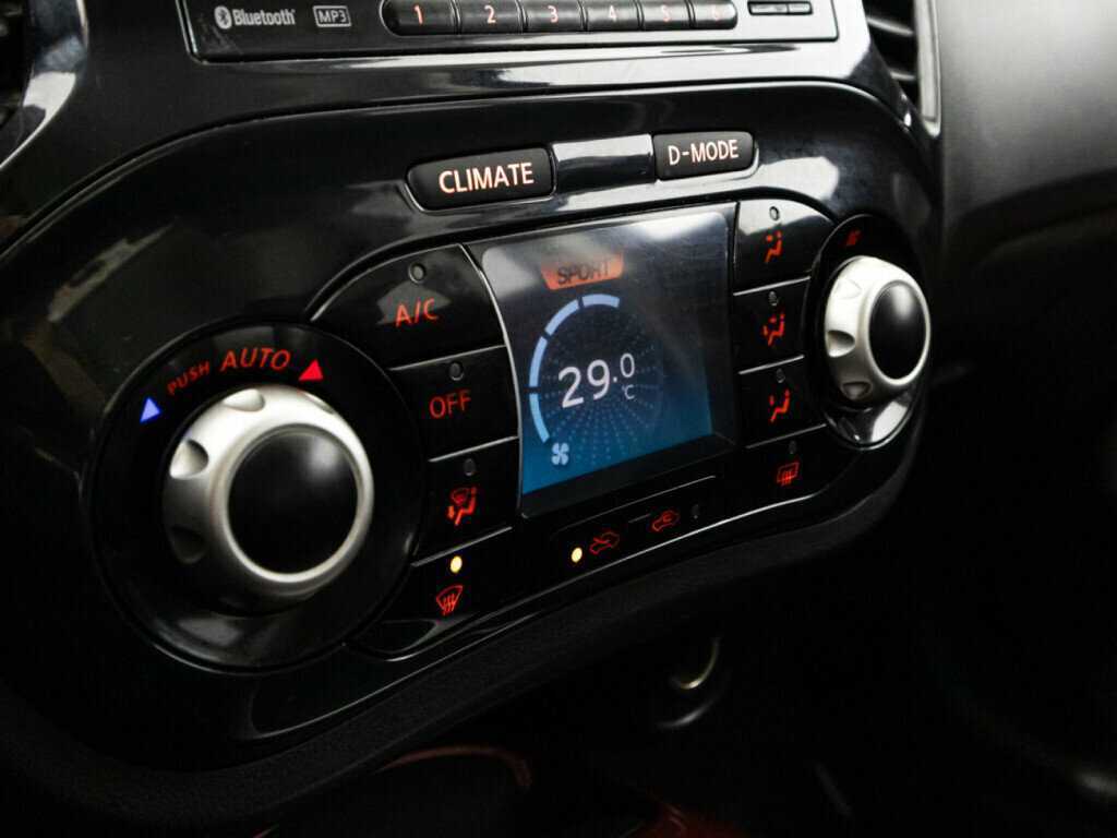 Купить Nissan Juke, 2012, 142 360 км, фото №16