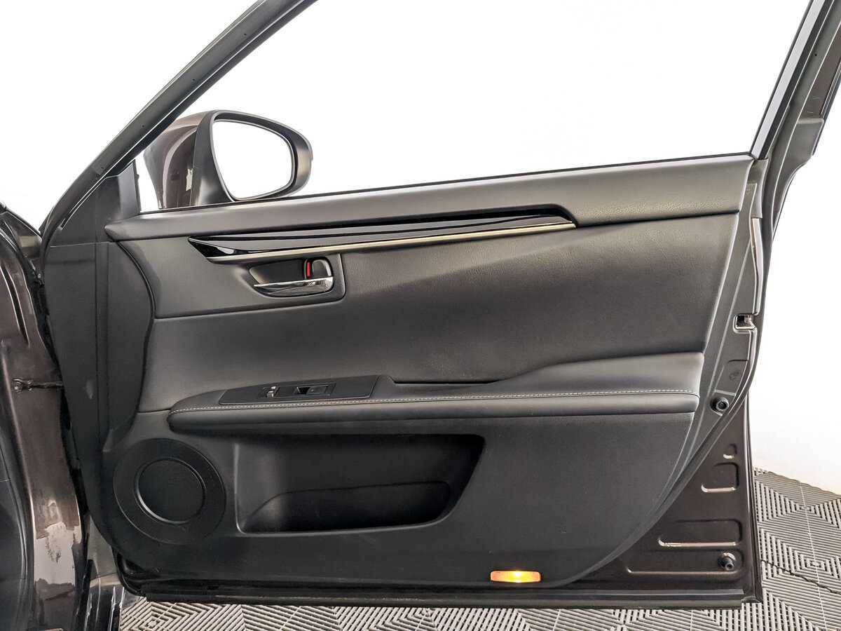 Купить Lexus ES 250, 2015, 136 409 км, фото №23