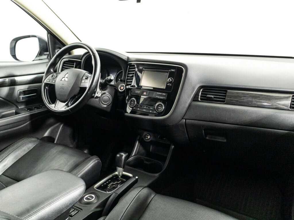 Купить Mitsubishi Outlander, 2016, 168 637 км, фото №9