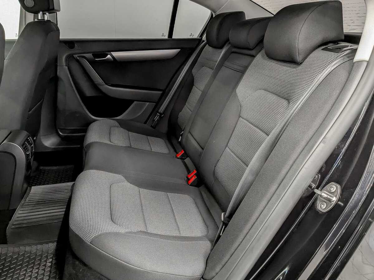 Купить Volkswagen Passat, 2012, 160 788 км, фото №12