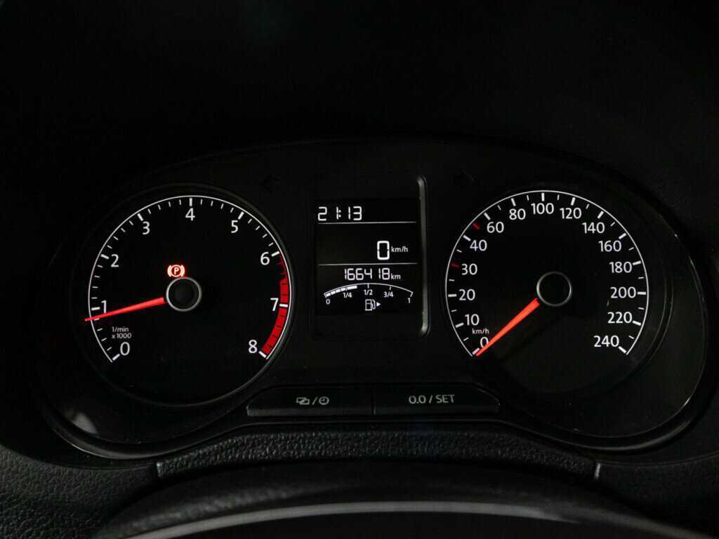 Купить Volkswagen Polo, 2015, 166 336 км, фото №12