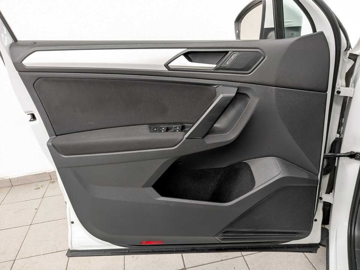 Купить Volkswagen Tiguan, 2021, 167 743 км, фото №19