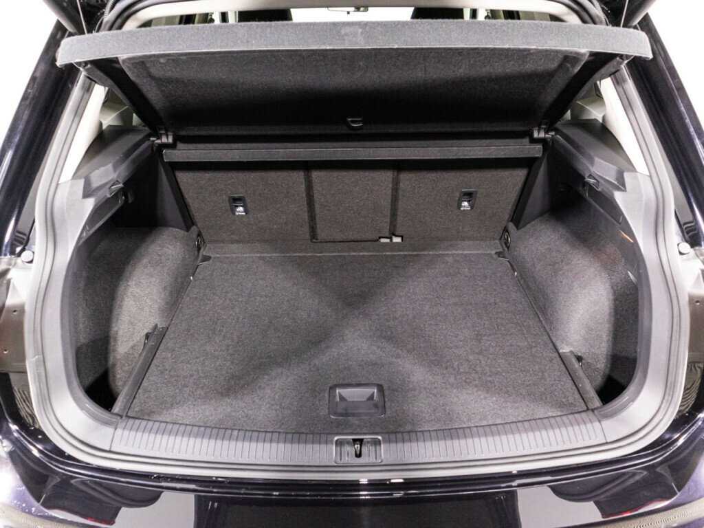 Купить Volkswagen Tiguan, 2020, 101 372 км, фото №15