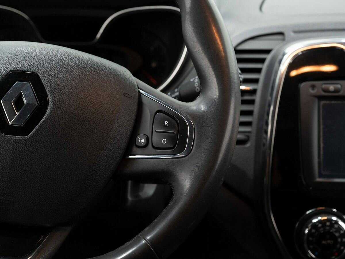 Купить Renault Kaptur, 2017, 140 302 км, фото №16
