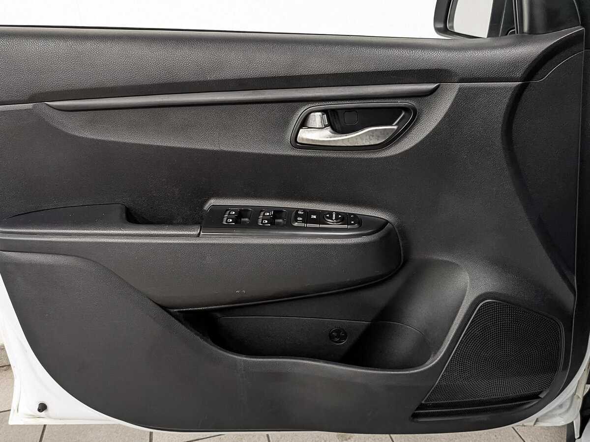 Купить Kia Rio X-Line, 2020, 176 859 км, фото №18