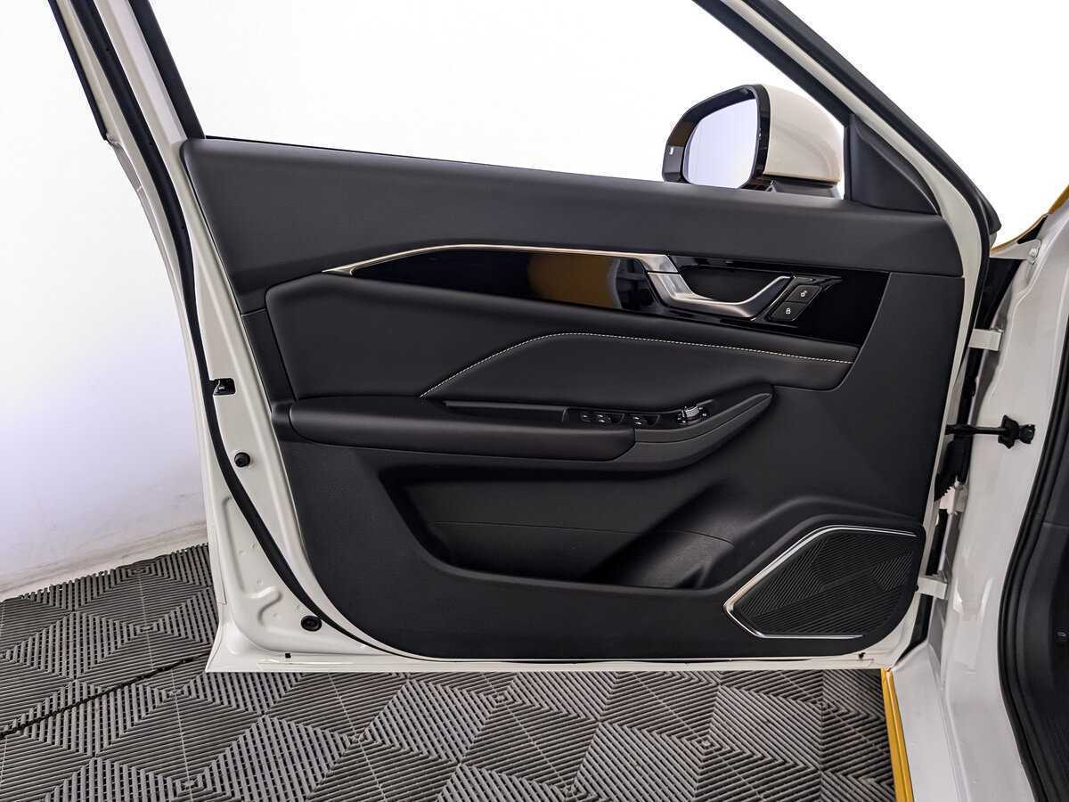 Купить FAW Bestune B70, 2023, 27 301 км, фото №18