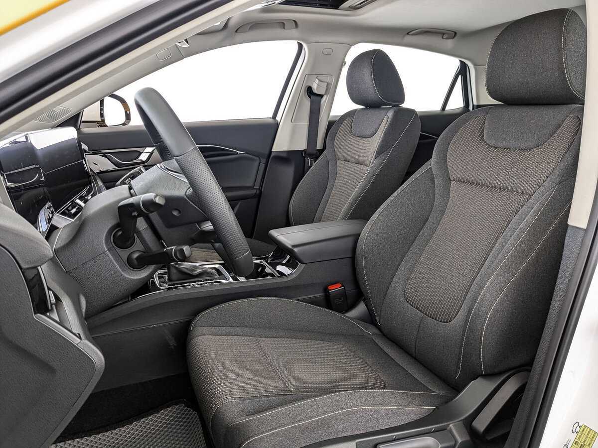 Купить FAW Bestune B70, 2023, 27 301 км, фото №19