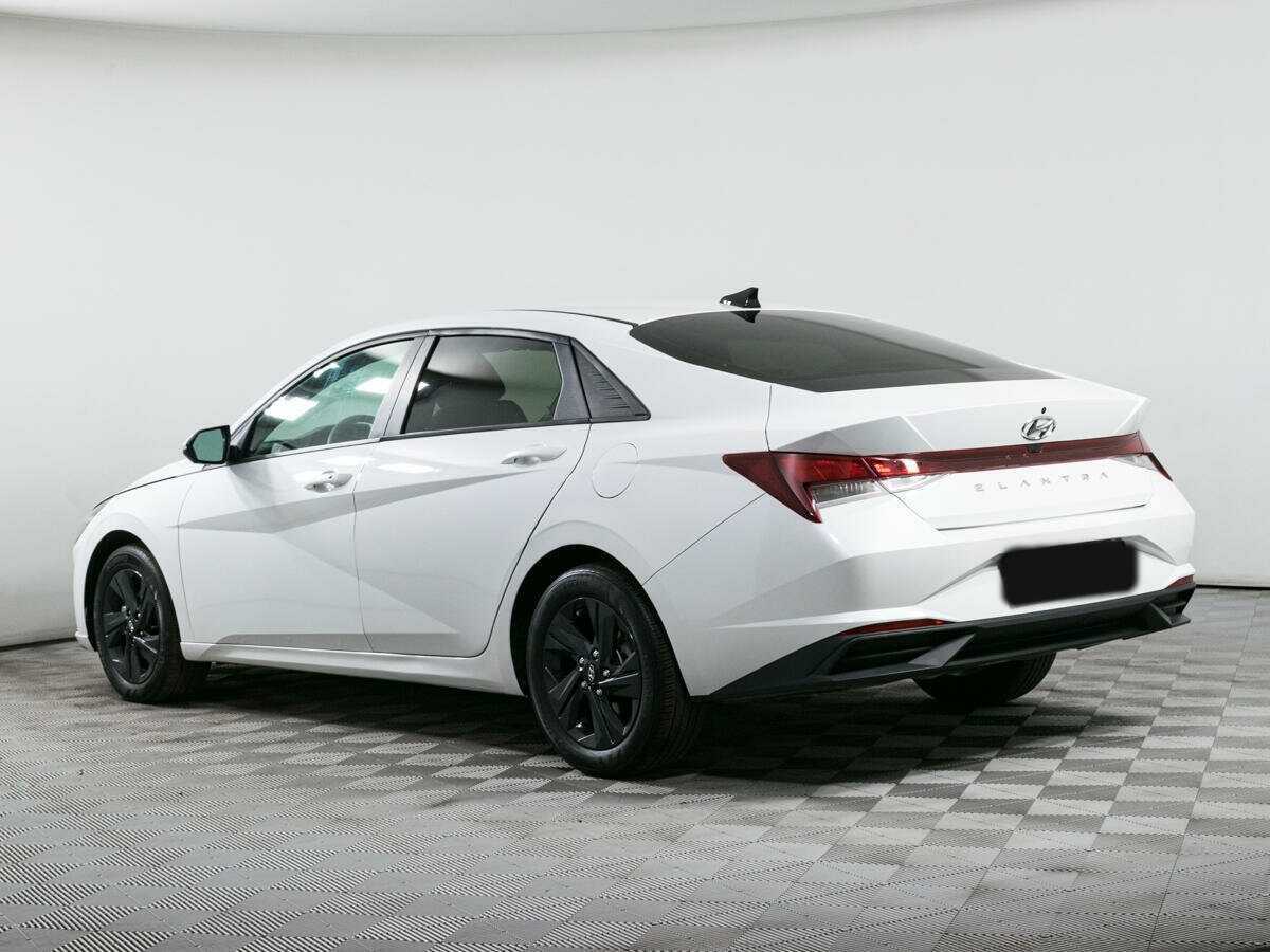 Купить Hyundai Elantra, 2021, 43 735 км, фото №5