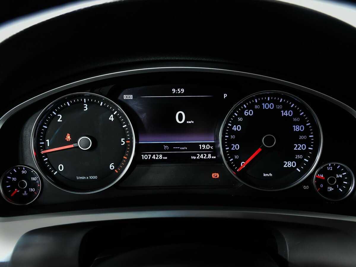 Купить Volkswagen Touareg, 2016, 107 427 км, фото №10