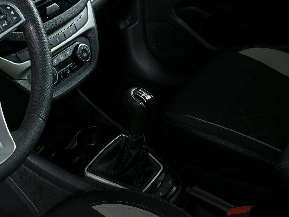 Купить Lada (ВАЗ) Vesta SW Cross, 2019, 115 624 км, фото №14